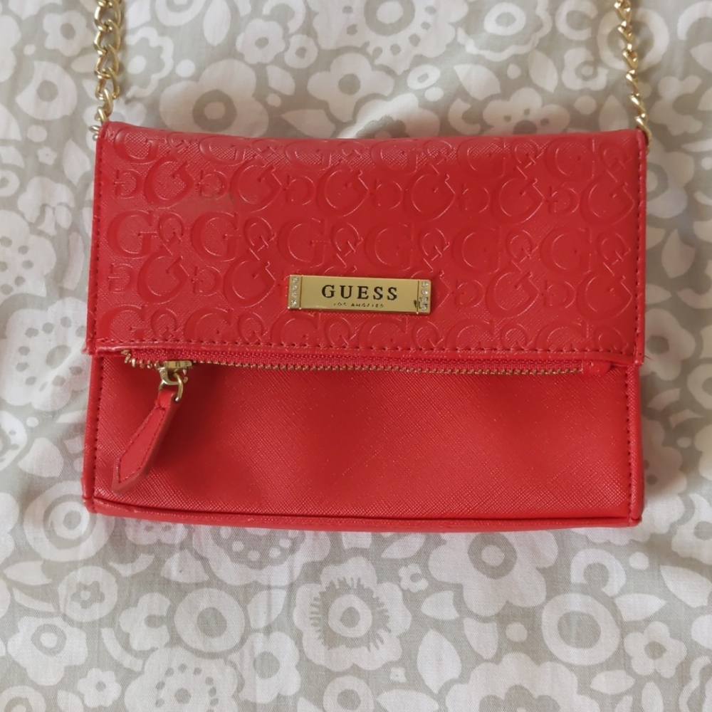 Guess Crossbody ❤️
